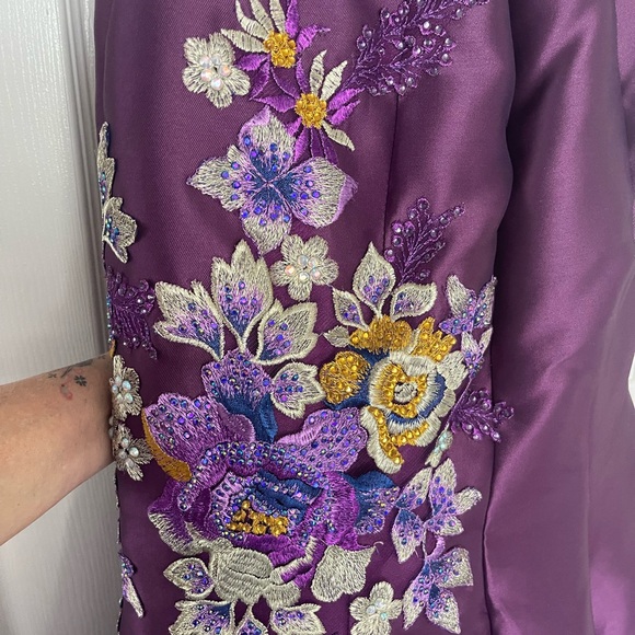 Women’s formal gown - Picture 6 of 13